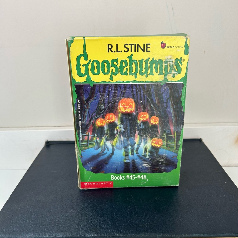 Vintage Scholastics Goosebumps box set #45-#48 Nostalgia-Core 1996